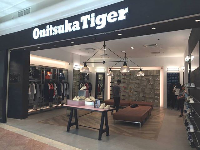 Onitsuka Tiger – Plaza Senayan